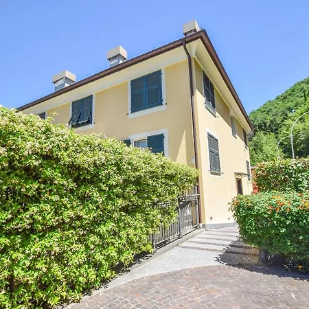 Gorgeous In Apartment *